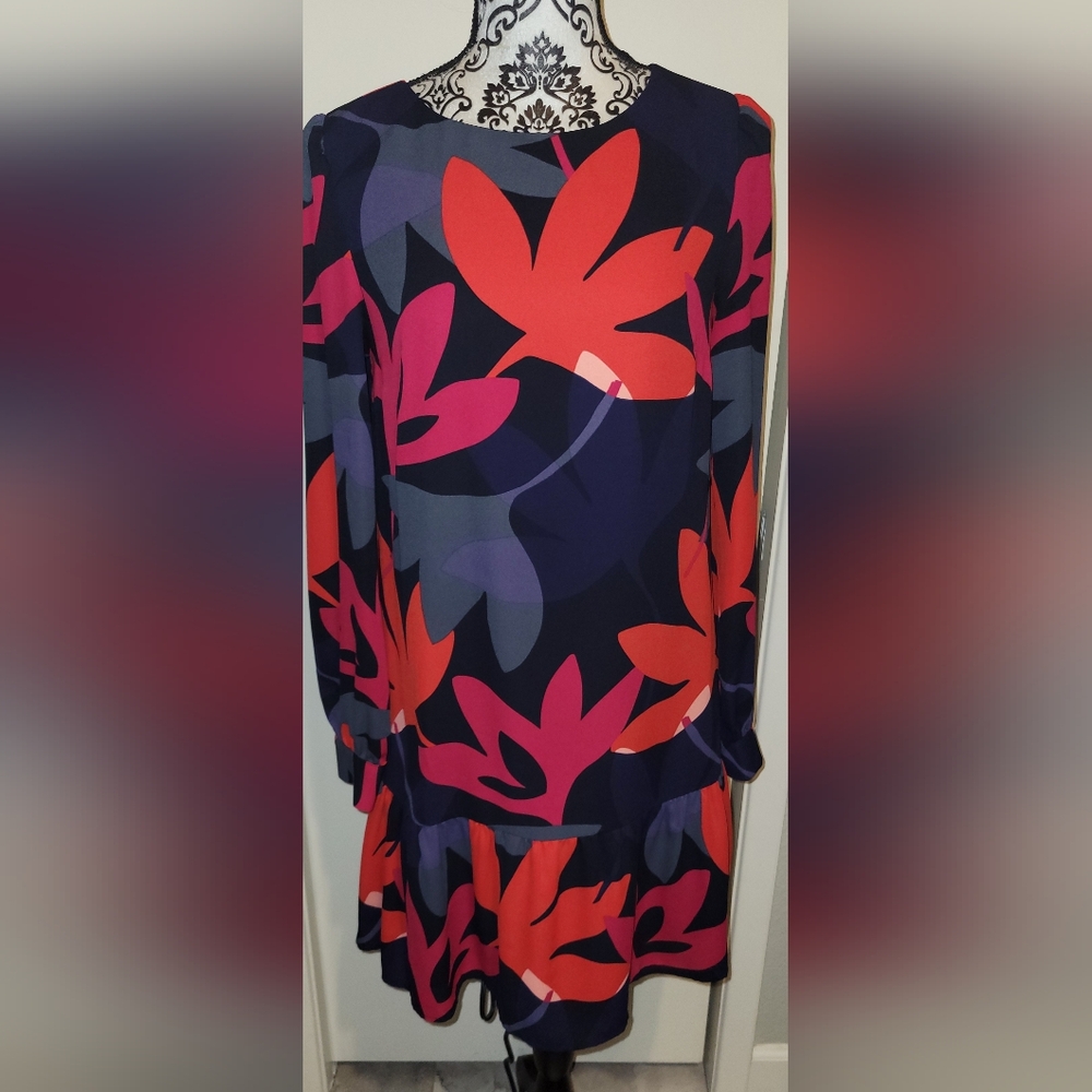 LOFT Floral Drop Waist Dress‎ Sz Small